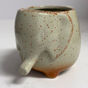 Elephant-Shaped Ceramic Tea Mug with Trunk Up For Luck & Built-In Tea Bag Holder